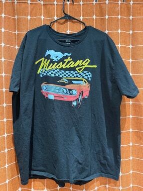 Men’s Mustang Graphic Tee